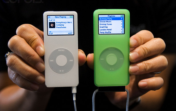 Apple отзывает плееры iPod nano первого поколения