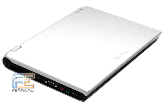 Lenovo 3000 V100: внешний вид в закрытом состоянии