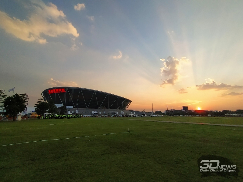 Баскетбольный стадион в Донггуане — место проведения судьбоносной конференции