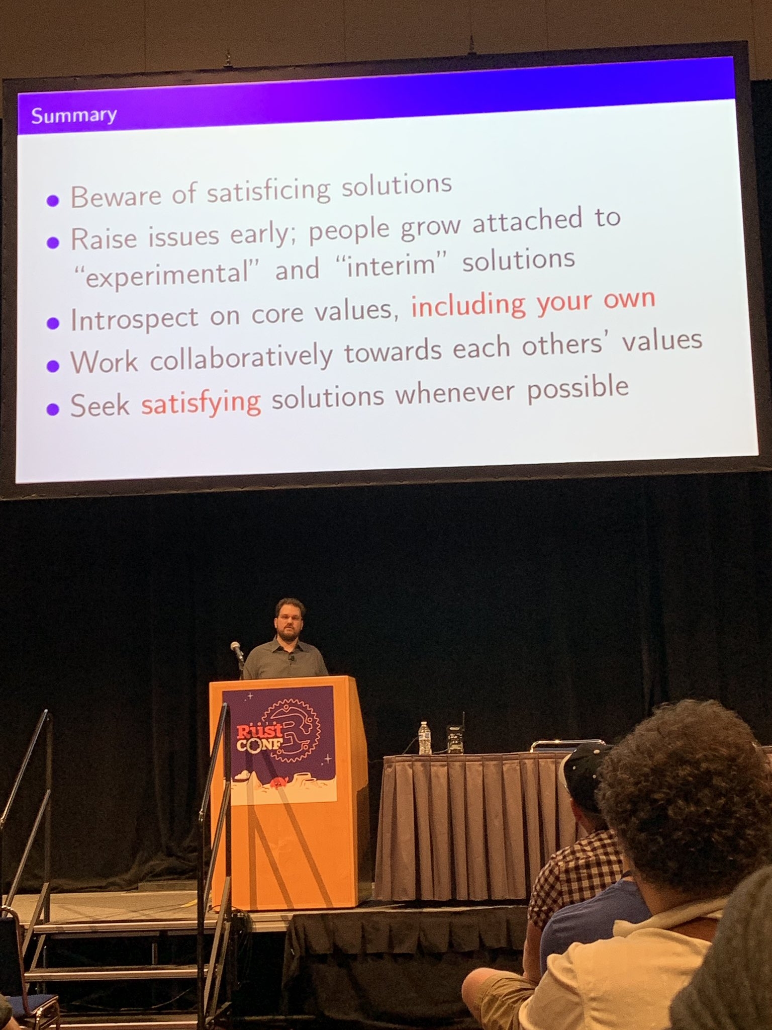 Триплетт на конференции Rustconf 2019, проходившей в Портленде, штат Орегон, США.